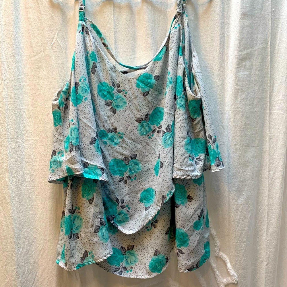 Torrid plus size 4 Teal Blue And Gray Tiered Floral flowy Tank Top